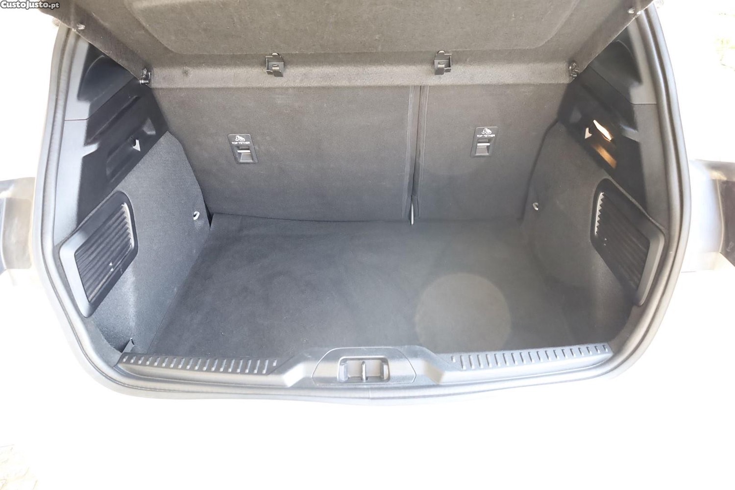Ford Focus 1.0 EcoBoost MHEV ST-Line Aut. — fotografia 12