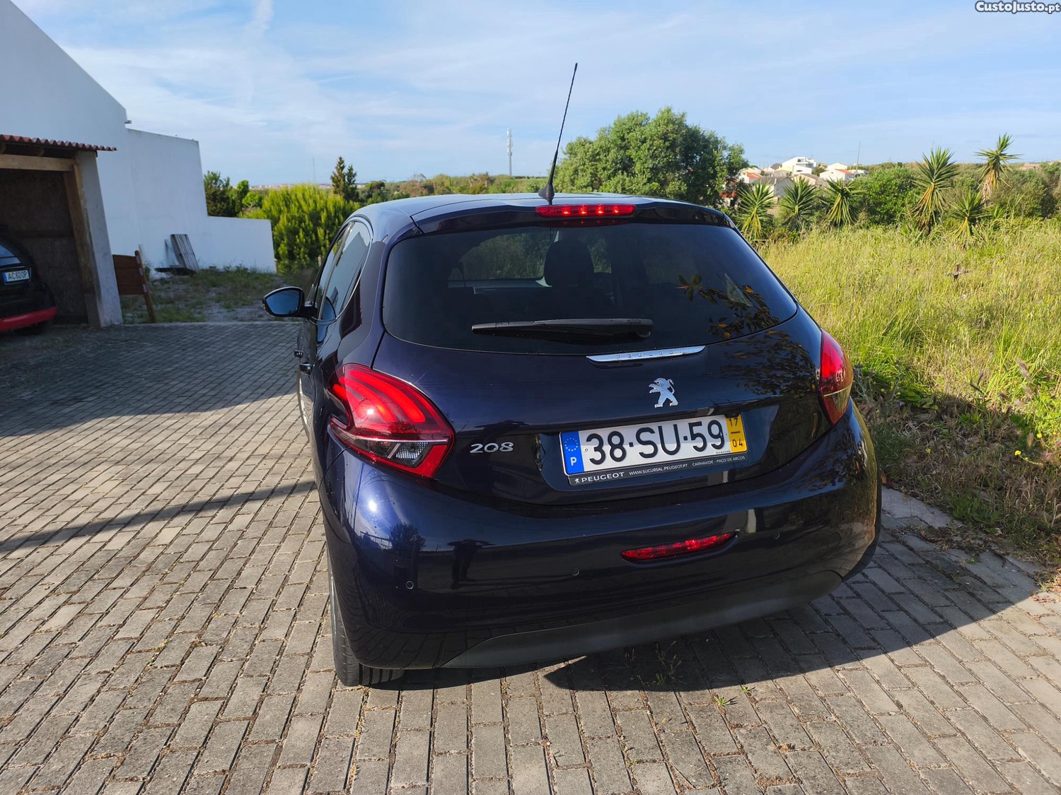 Peugeot 208 alure — fotografia 4