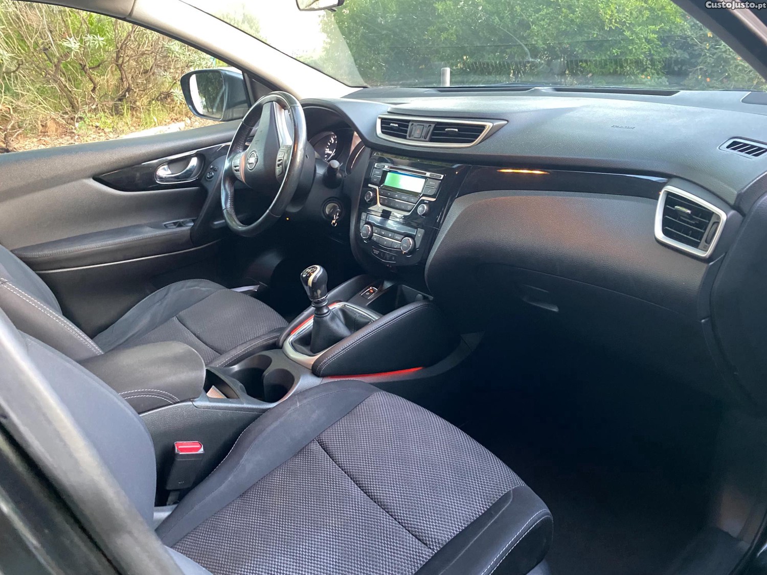 Nissan Qashqai 1.5 DCI 110CV  2015 - 15 — photo 5