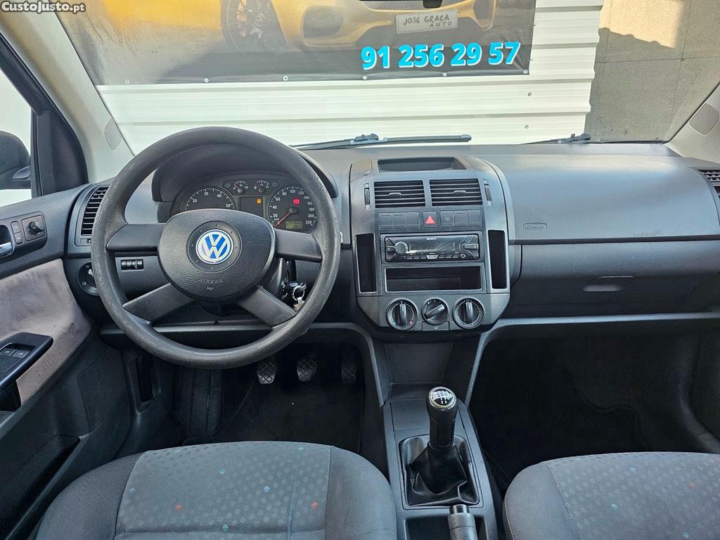 Volkswagen Polo 1.2i 12v 65cv 06/2002 — fotografia 4
