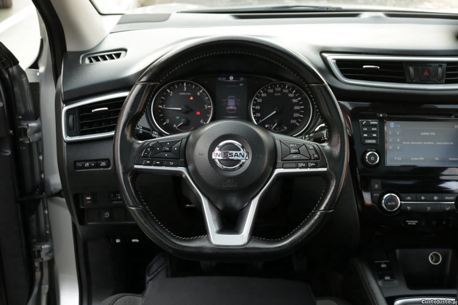 Nissan Qashqai 1.5 DCI N-Connecta 115cv — fotografia 32