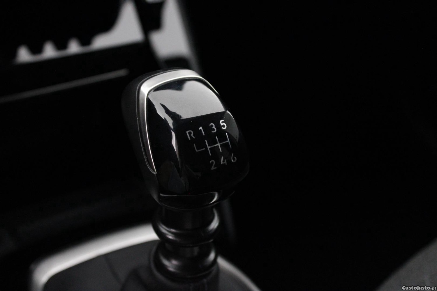 Peugeot 208 1.2 PURETECH ALLURE — fotografia 15