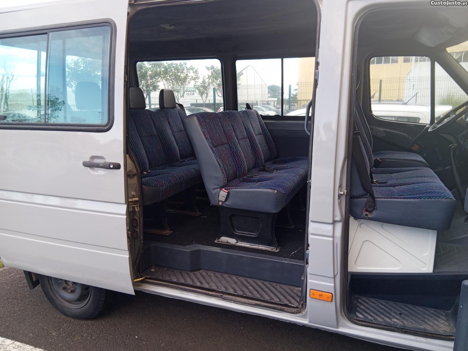 Mercedes-Benz Sprinter 208 9 lugares — fotografia 6