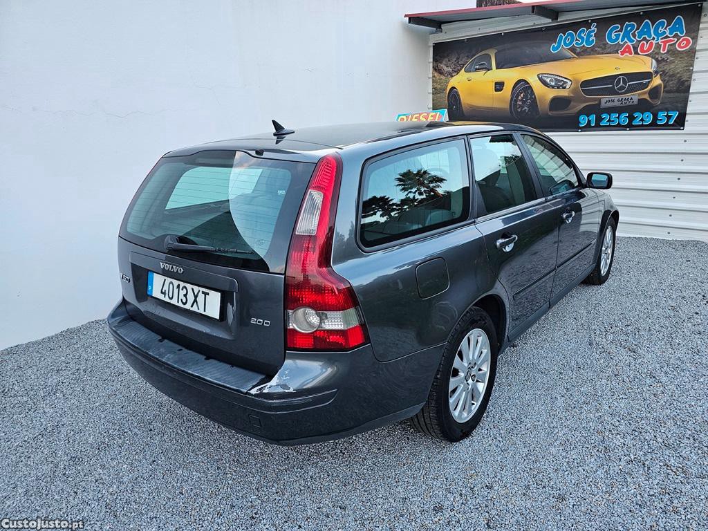 Volvo V50 2.0D 136cv 07/2004 — fotografia 11