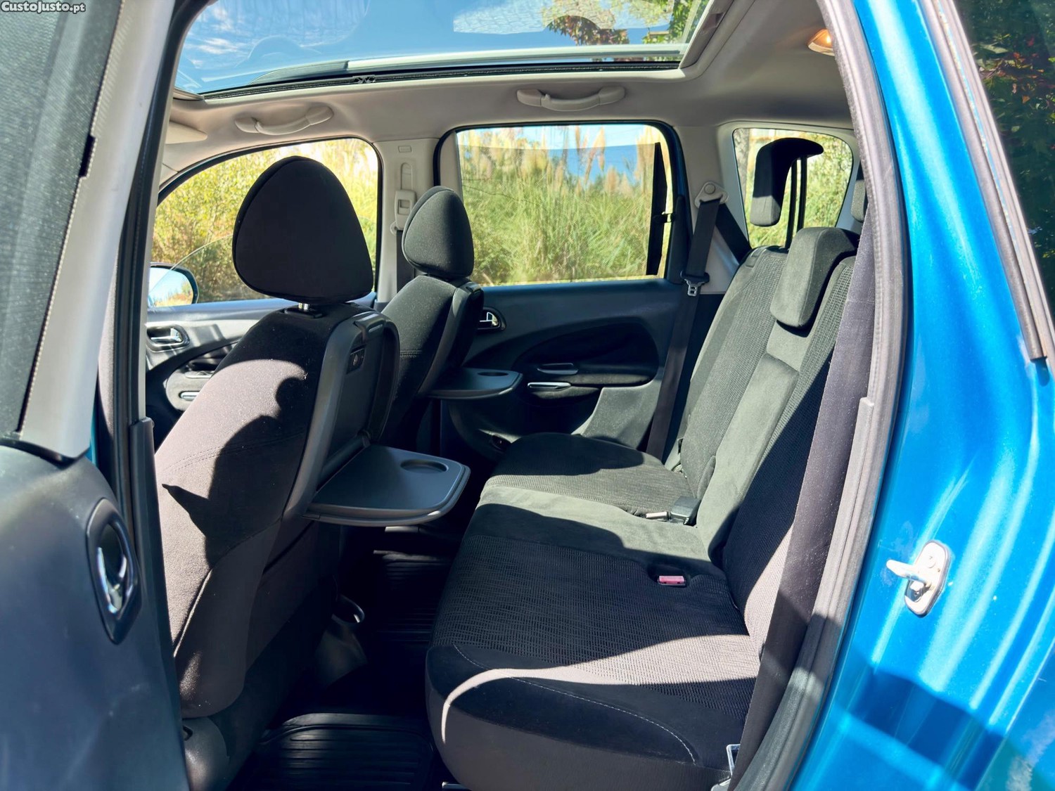 Citroën C3 Picasso 1.6HDI Exclusive (livro de revisões) — fotografia 5