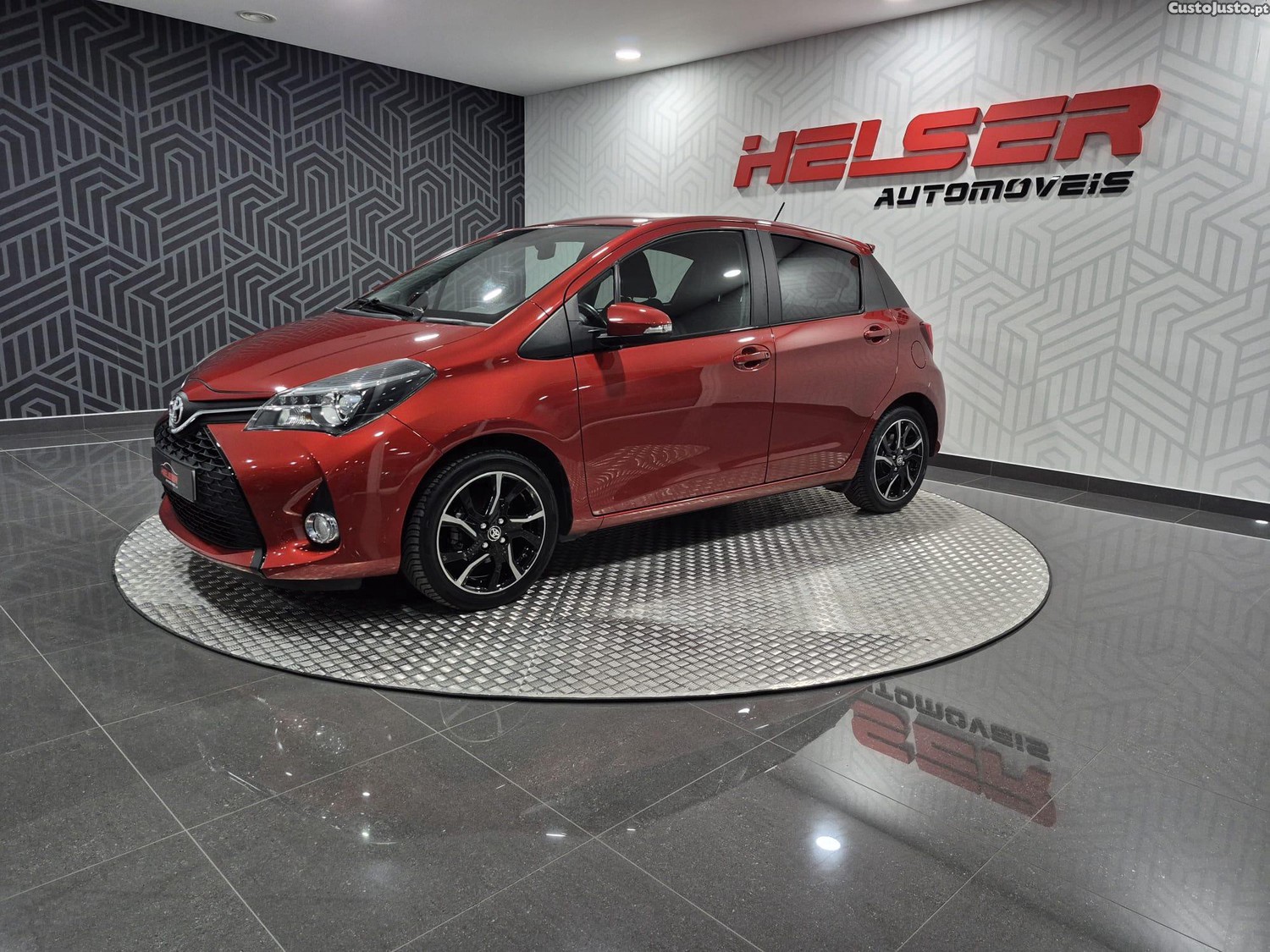 Toyota Yaris 1.3 VVT-i Comfort - 16 foto 3