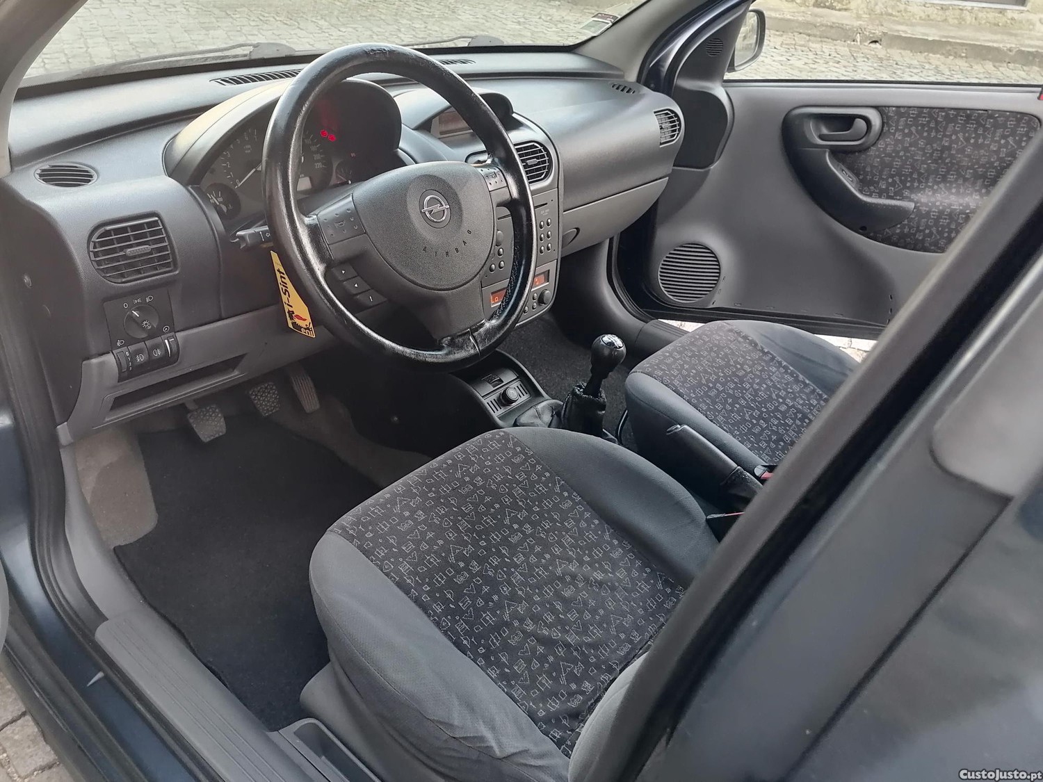 Opel Corsa 1.2i Elegance Ar condicionado — fotografia 5