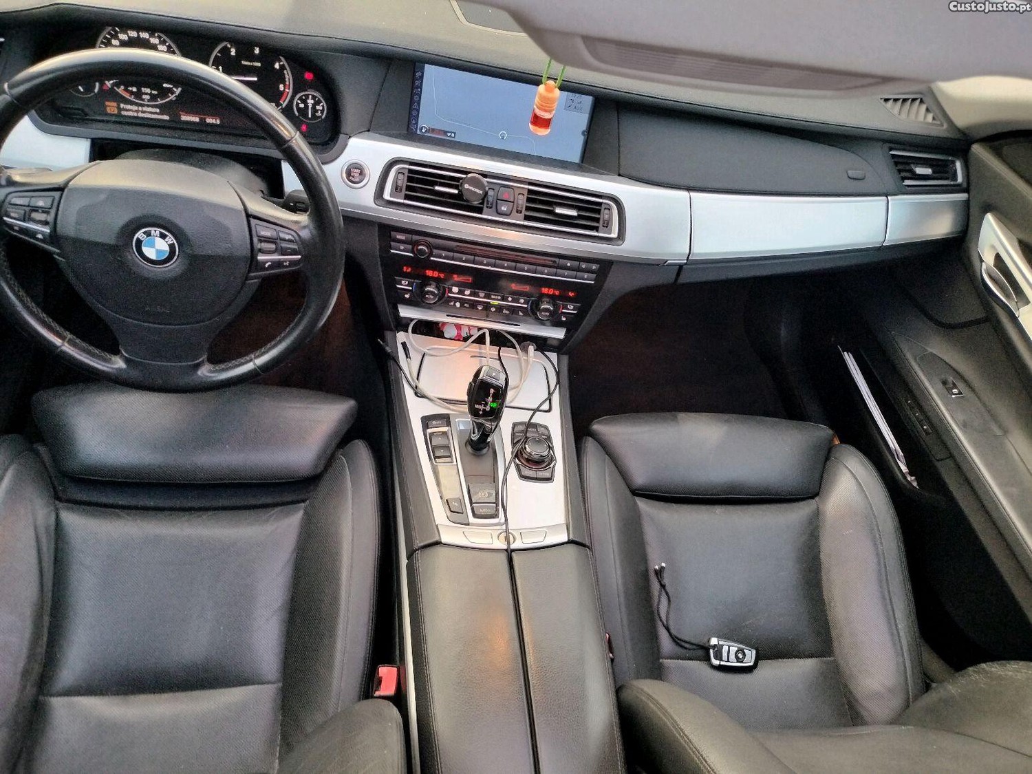 BMW 730 D CV 245 — fotografia 4