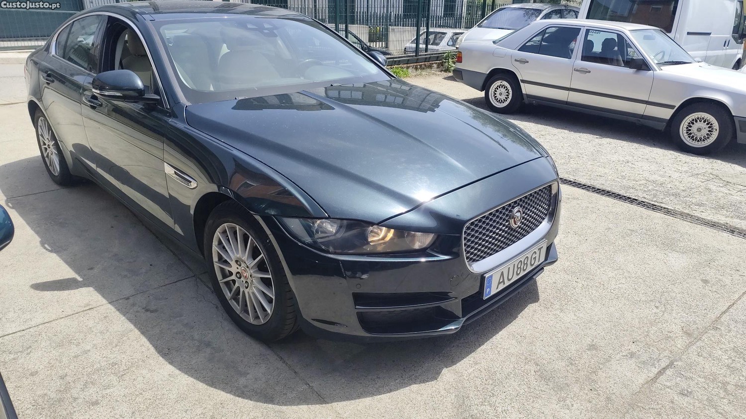 Jaguar XE Full extras — fotografia 2