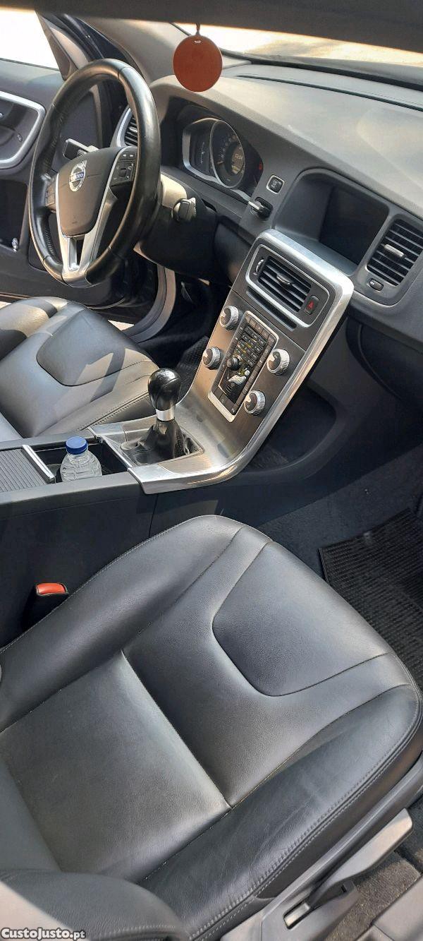Volvo S60 D2 summun — fotografia 5
