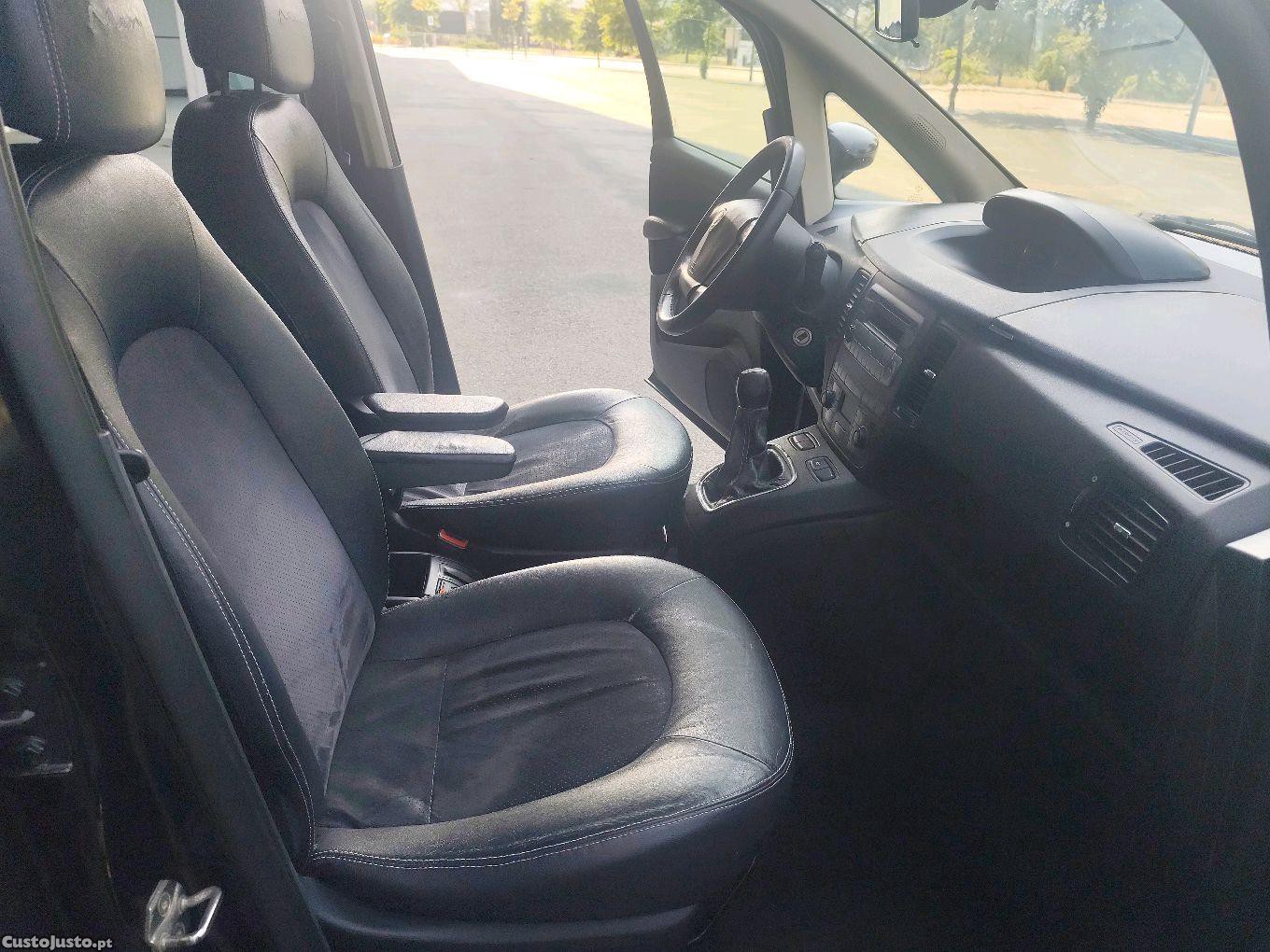 Lancia Musa 1.3 MultiJet — fotografia 5