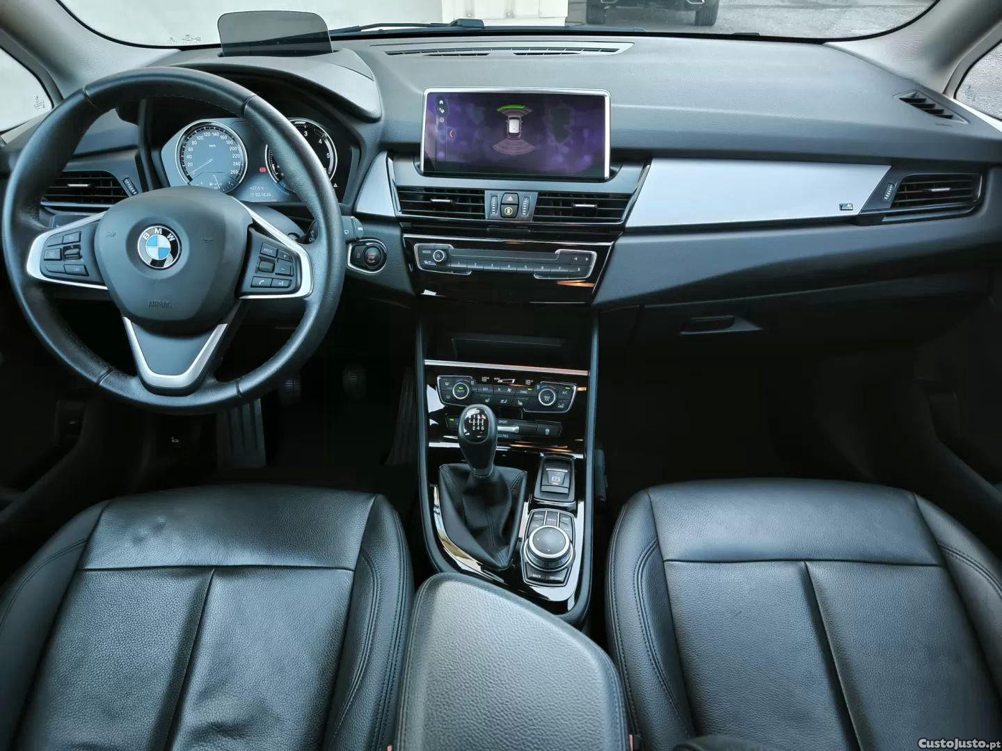 BMW 216 Active Tourer D line luxury — fotografia 20