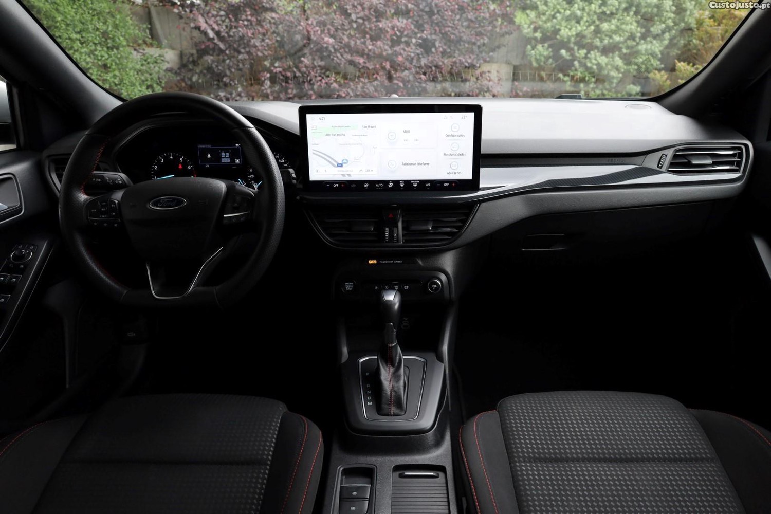 Ford Focus 1.0 EcoBoost MHEV ST-Line Aut. — fotografia 10