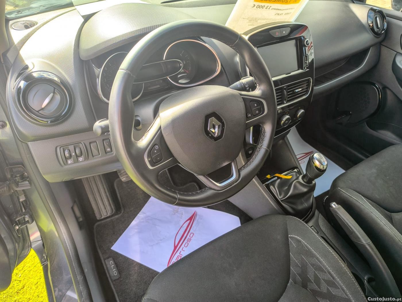 Renault Clio 0.9 TCe Limited — fotografia 4