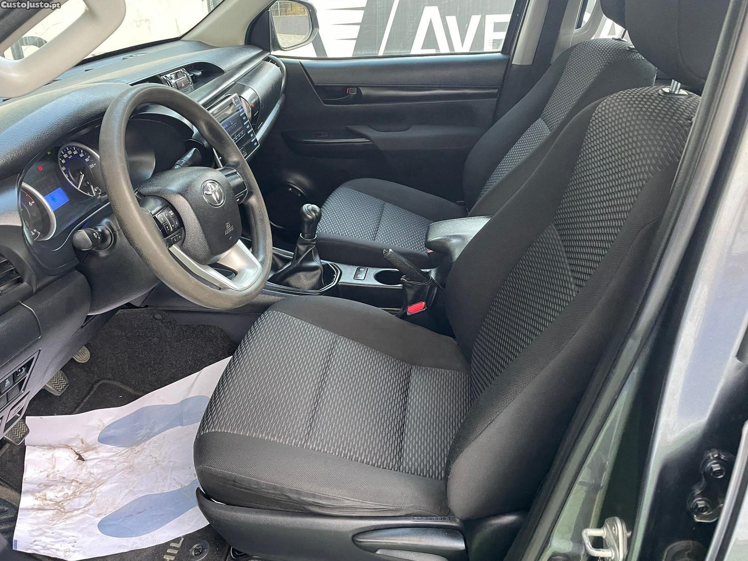 Toyota Hilux 2.4 D-4D 4WD CD CM — fotografia 11