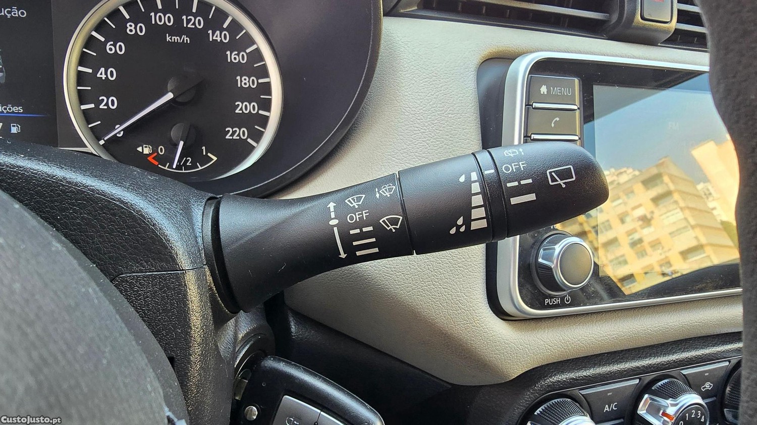 Nissan Micra 1.0 IG-T Acenta — fotografia 15