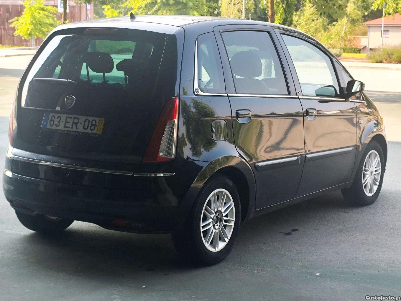 Lancia Musa 1.3 MultiJet — fotografia 7
