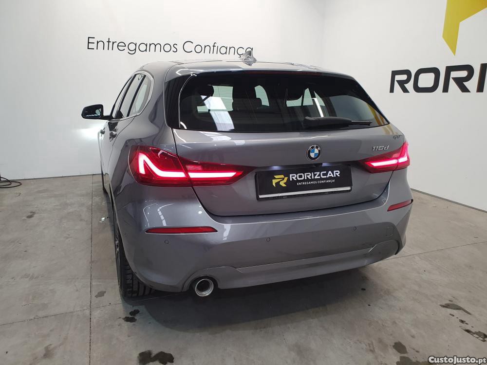 BMW 116 d Advantage Auto — fotografia 20