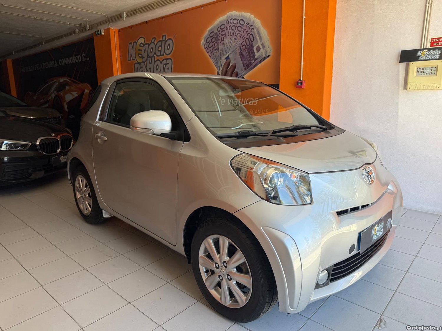 Toyota iQ IQ ICONIC - 14 — photo 2