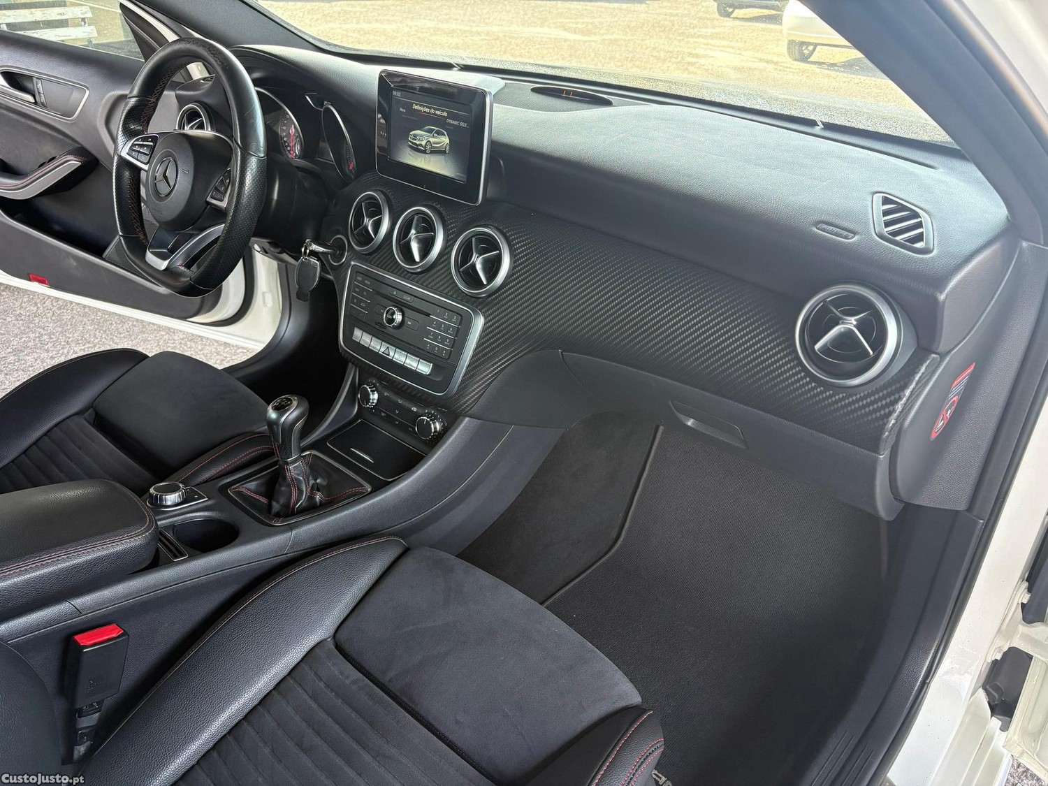 Mercedes-Benz A 180 d AMG Line — fotografia 11