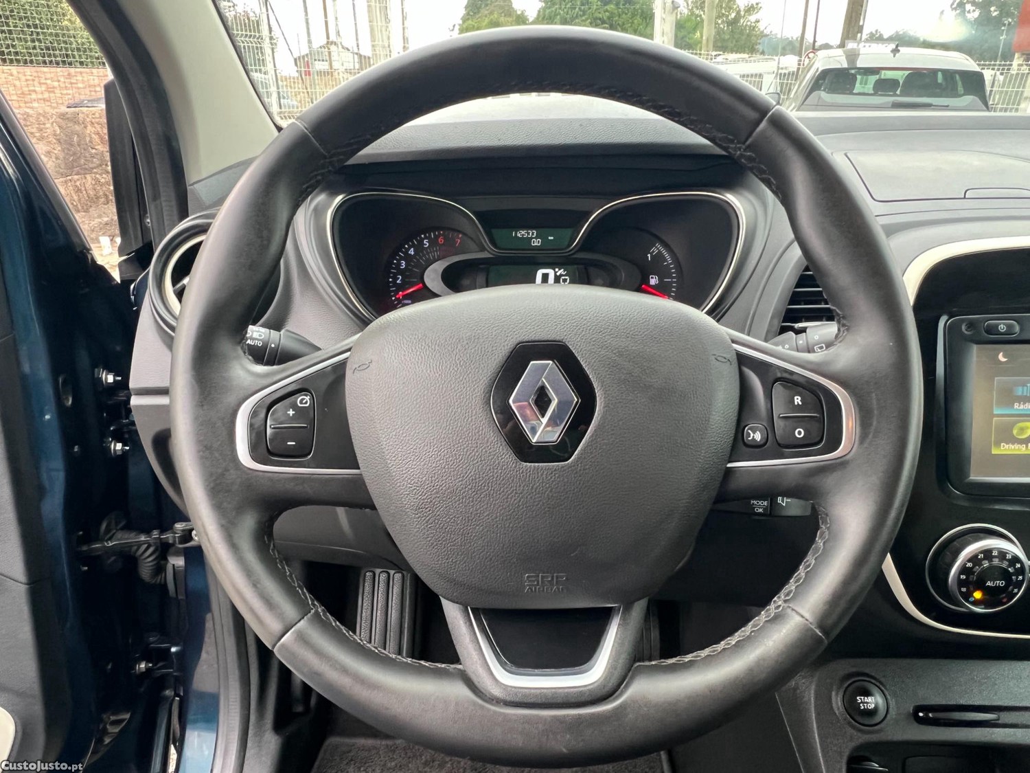 Renault Captur Automático — fotografia 8