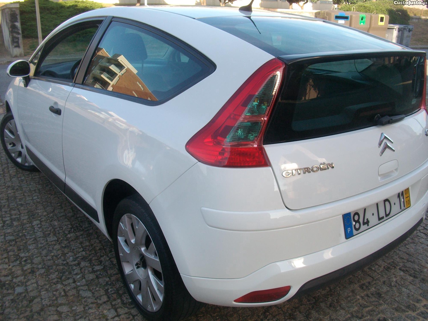 Citroën C4 1.6 HDI Coupe — fotografia 12