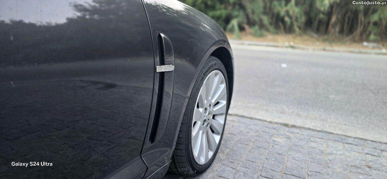 Jaguar XF 2.7d 207cv Luxury Premium 200 mil km — fotografia 6