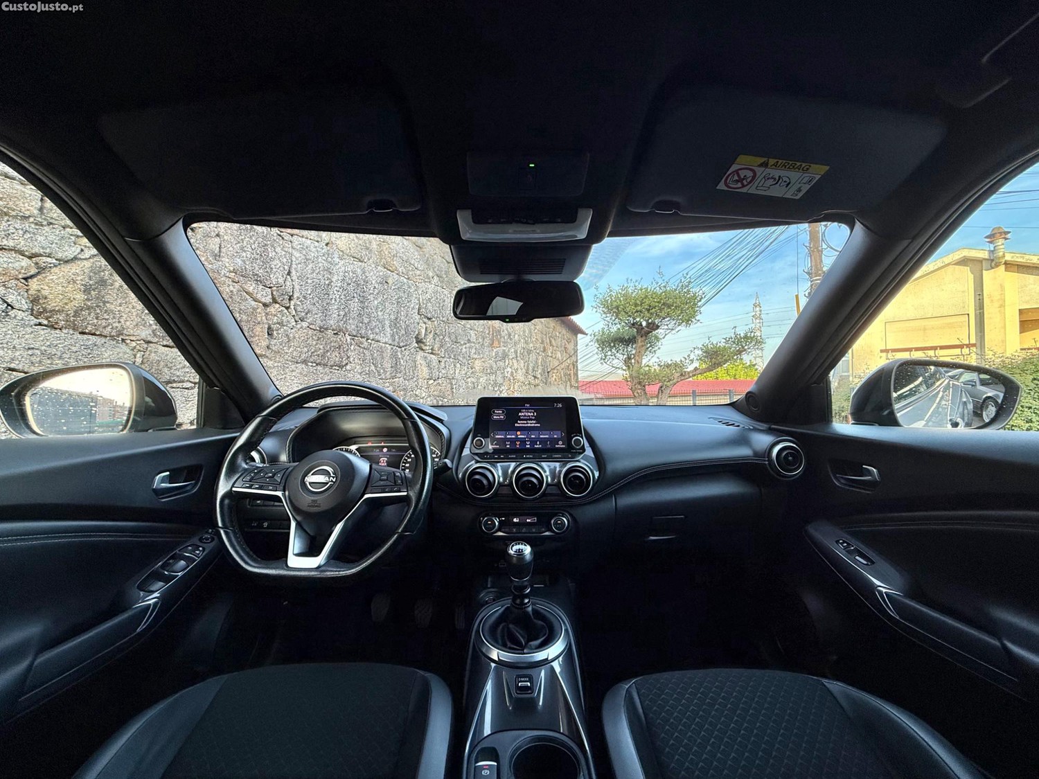 Nissan Juke 1.0 DIG-T N-Connecta — fotografia 3
