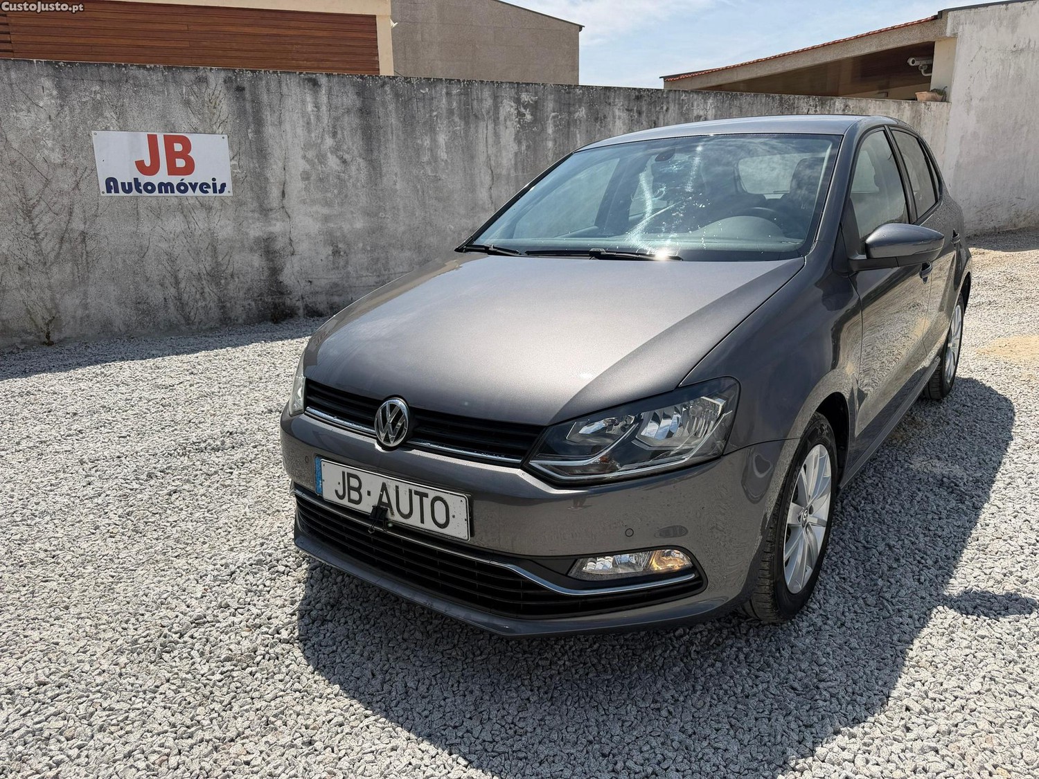 Volkswagen Polo 1.0 Confortline — fotografia 12