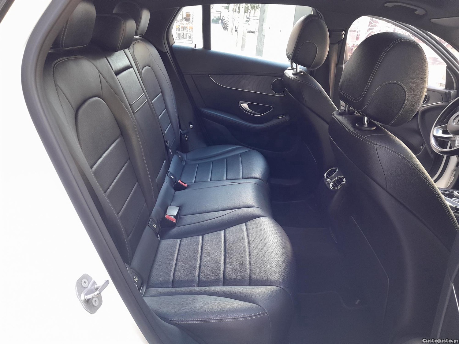 Mercedes-Benz GLC 220 220D 4MaticCoupe — fotografia 5