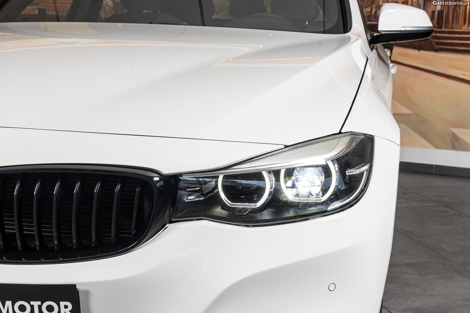 BMW 320 d Auto Pack M — fotografia 22