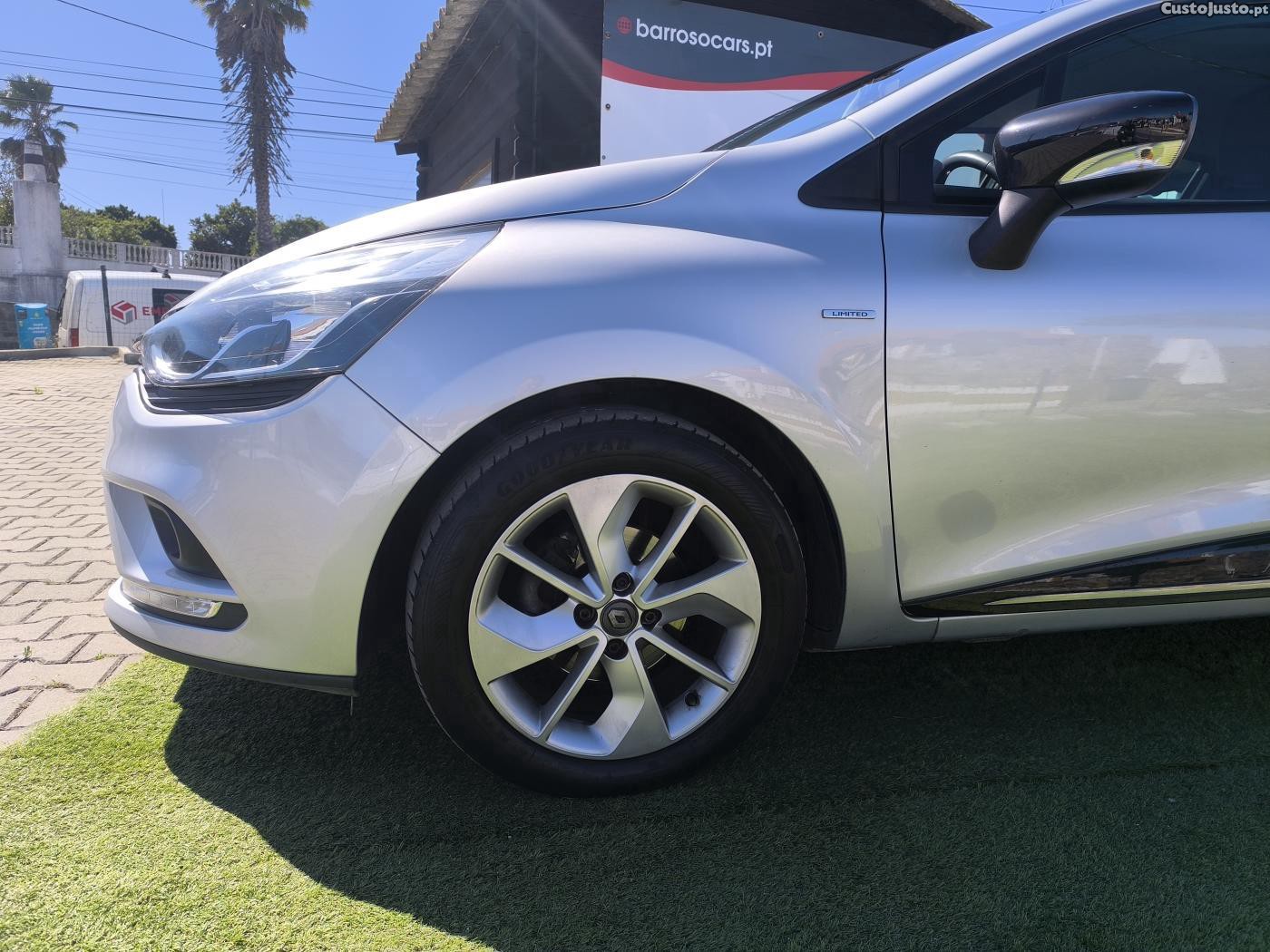 Renault Clio 1.5 DCI LIMITED — fotografia 10