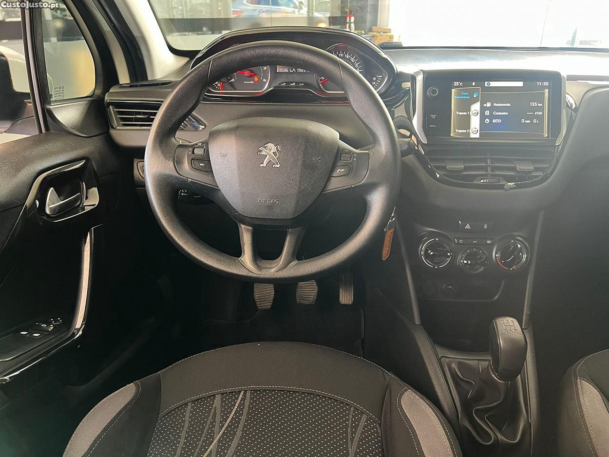 Peugeot 208 1.6 BlueHDi Active — fotografia 11