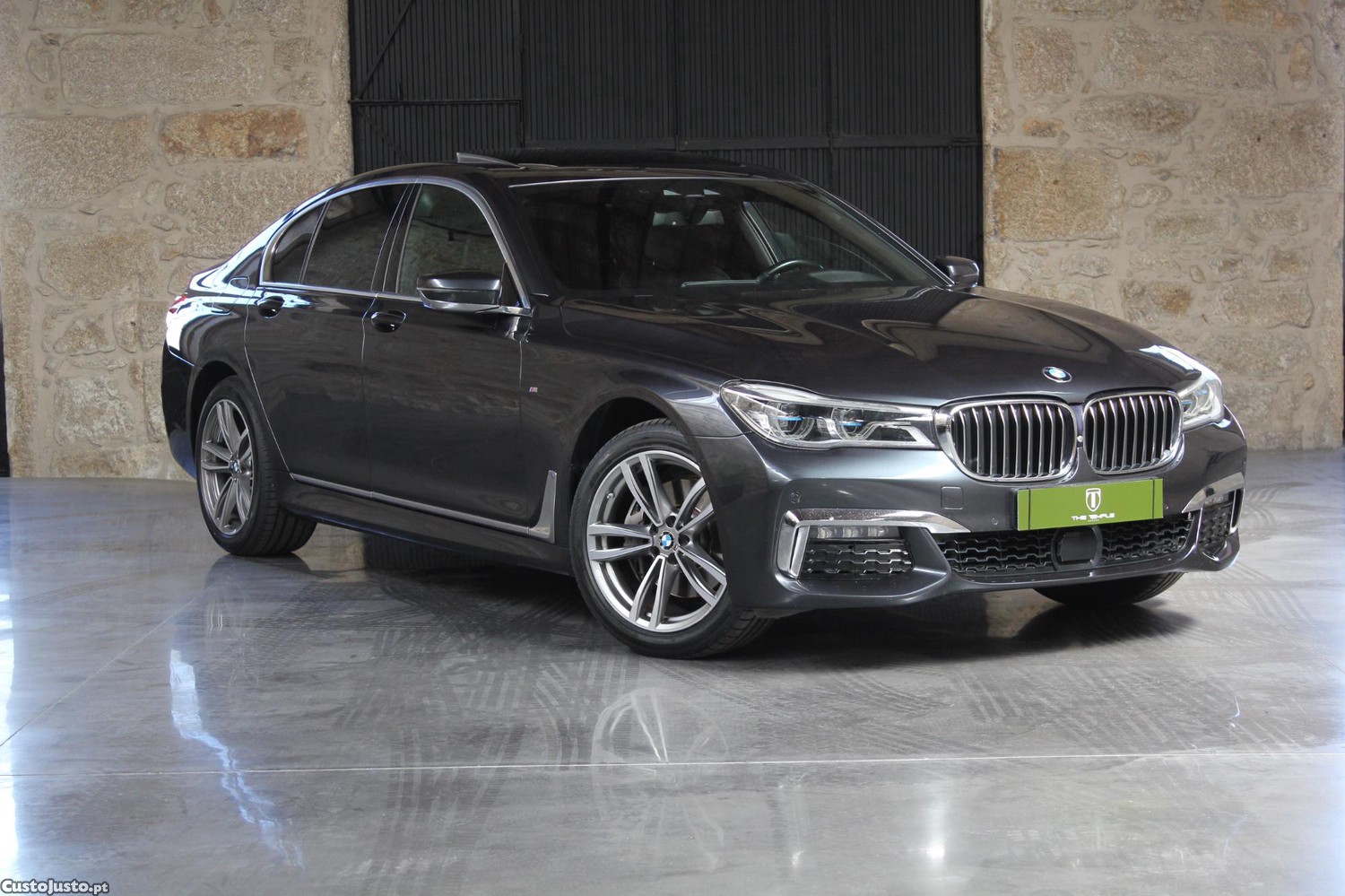 BMW 730 Xdrive - 18 — photo 2
