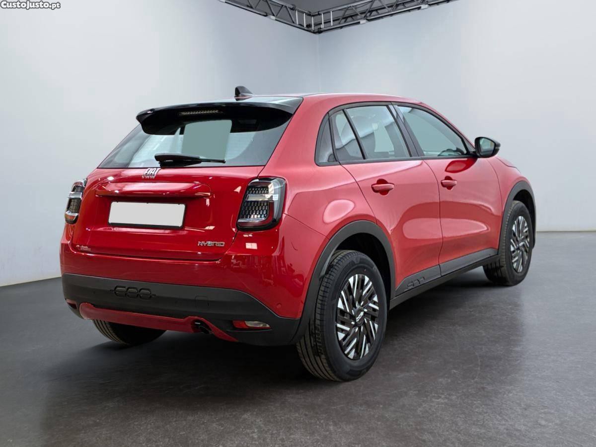 Fiat 600 1.2 Hybrid DCT6 — fotografia 8