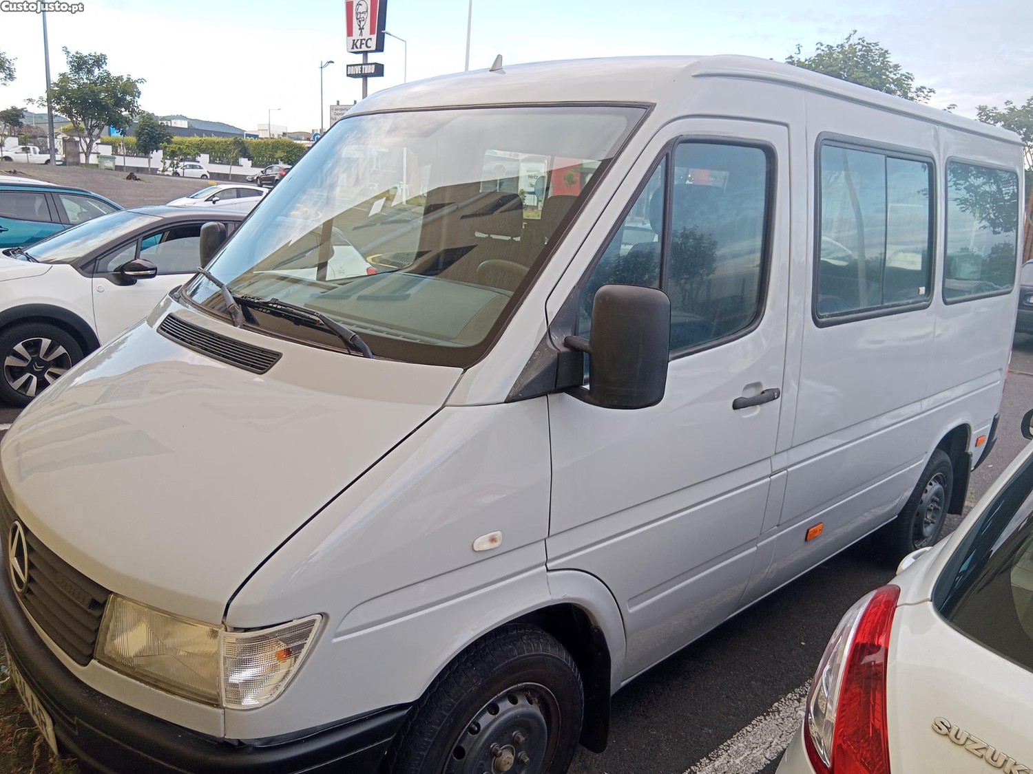 Mercedes-Benz Sprinter 208 9 lugares — fotografia 7