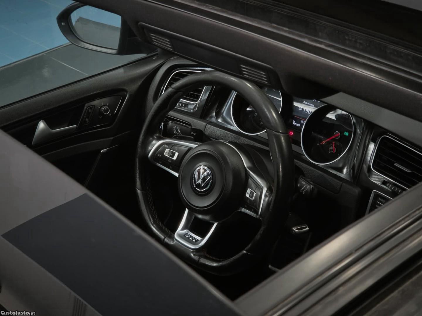 Volkswagen Golf 2.0 TSi GTi DSG Performance — fotografia 10
