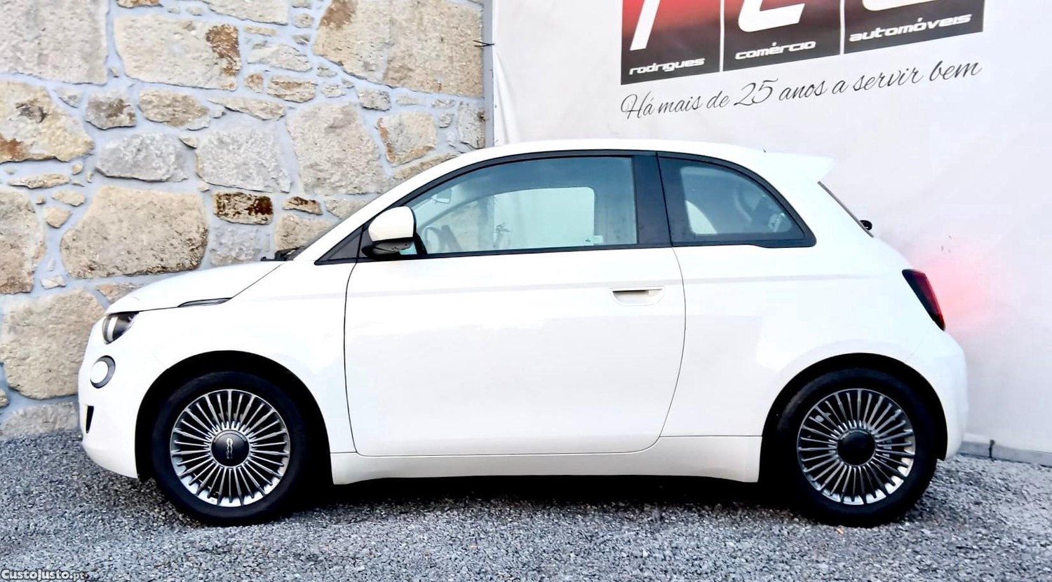 Fiat 500 e e 42kWh ICON — fotografia 8