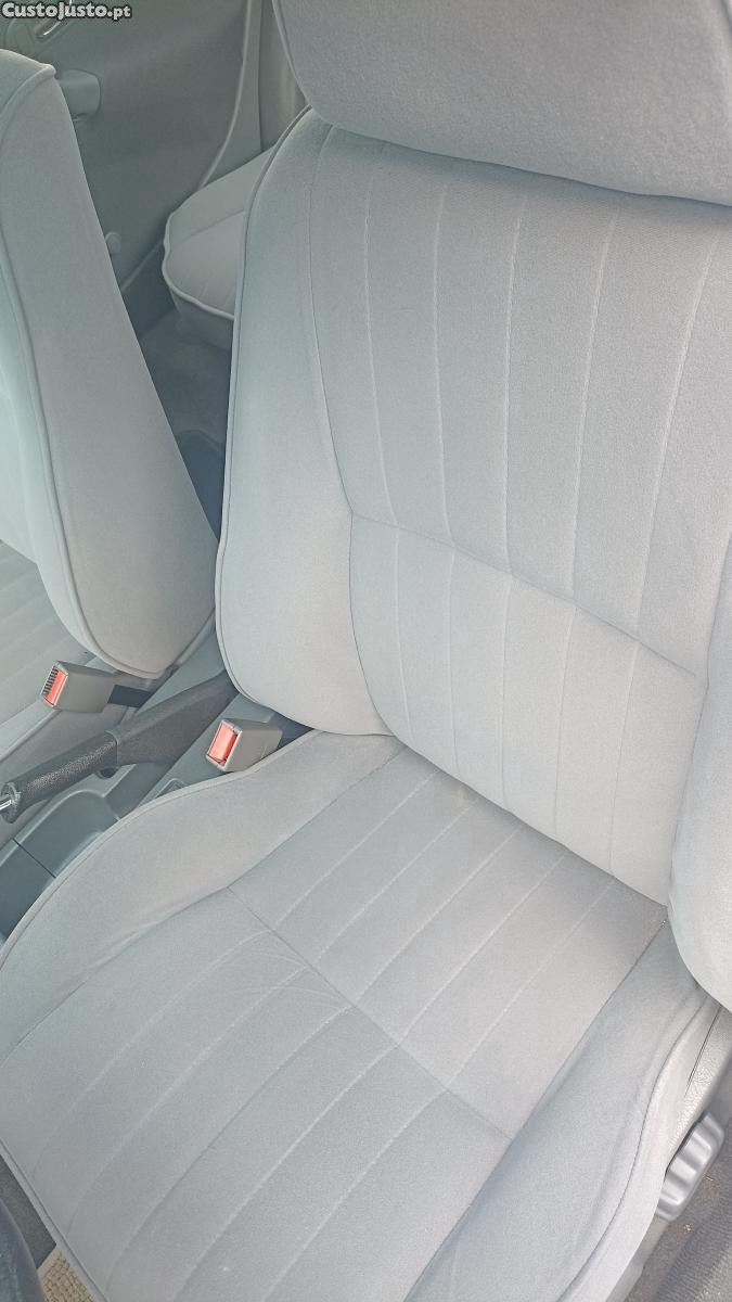 Rover 400 1.4 — fotografia 3