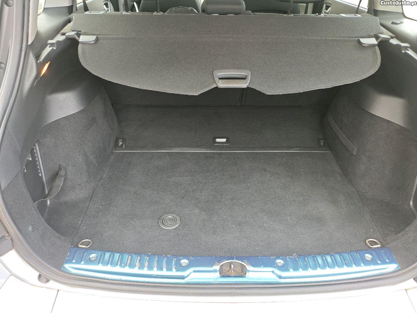 Peugeot 308 SW 1.6 HDI envy — fotografia 3