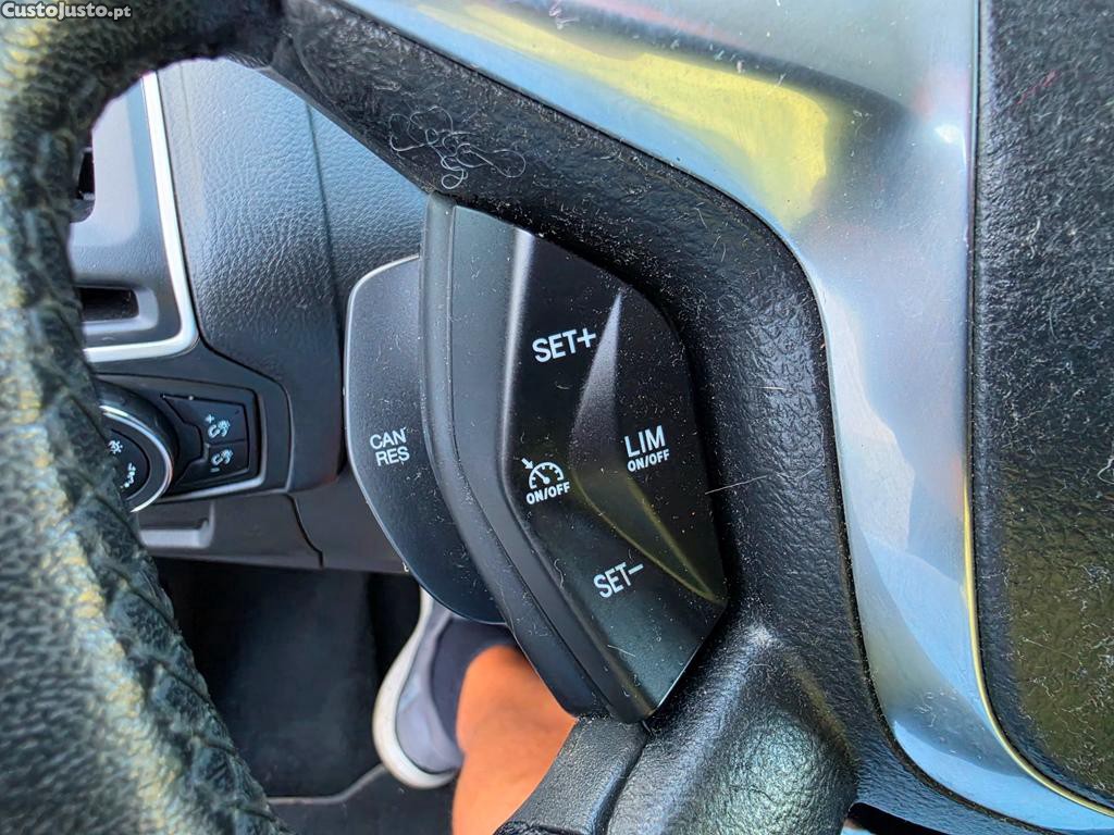 Ford Focus Sw 1.6TDCi 105Cv 10/2013 — fotografia 2