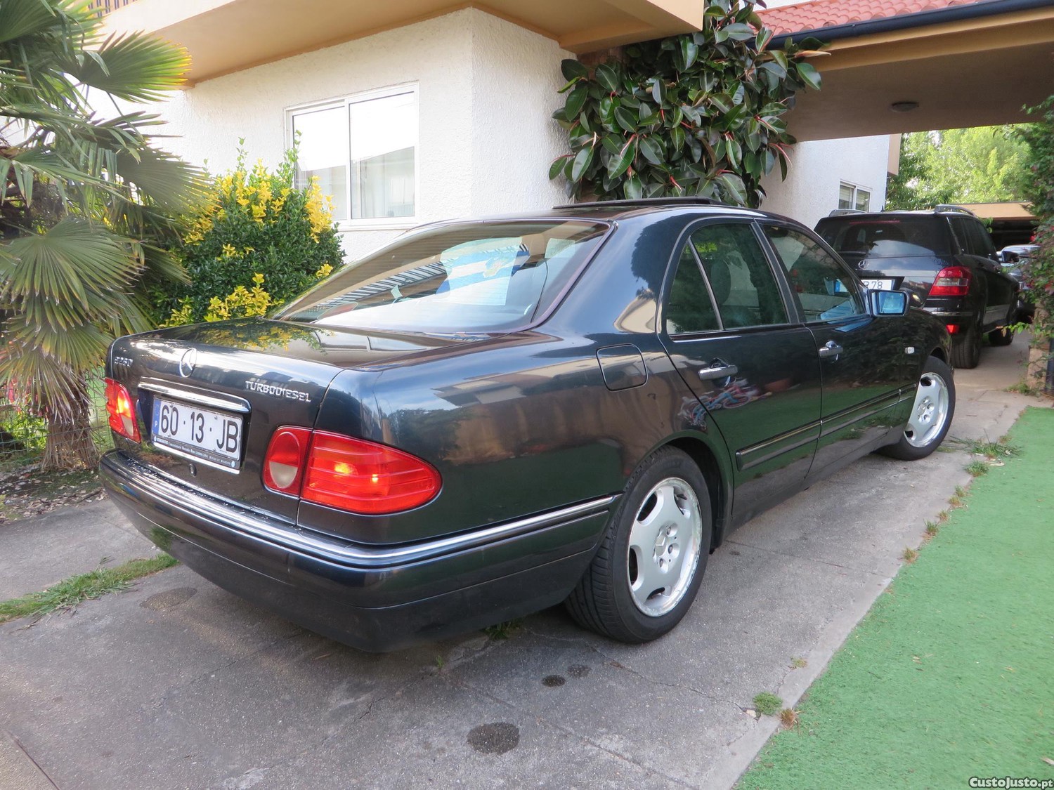 Mercedes-Benz E 250 Turbo Diesel / Excelente Estado — fotografia 15