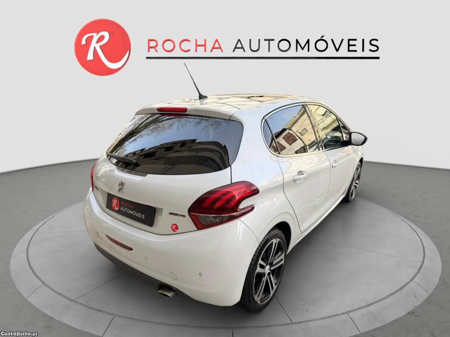 Peugeot 208 1.2 PureTech GT Line — fotografia 3