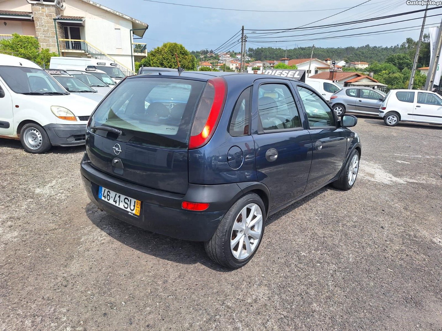Opel Corsa 1.7 DTi 16V Confort — photo 3