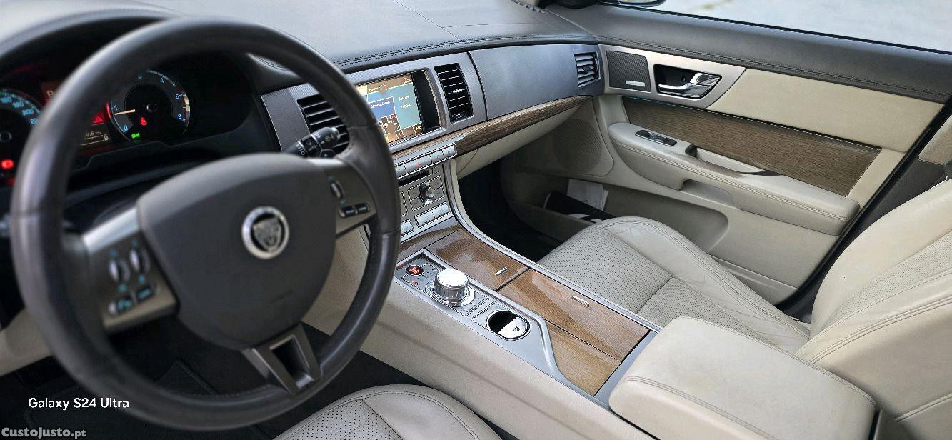 Jaguar XF 2.7d 207cv Luxury Premium 200 mil km — fotografia 4