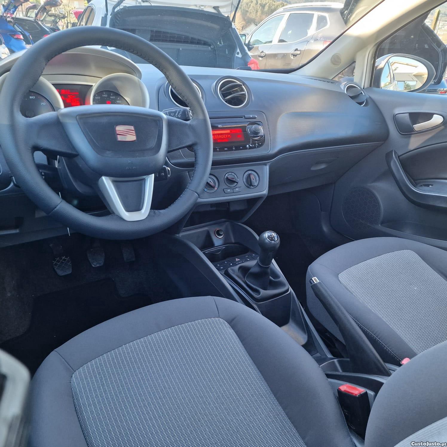 SEAT Ibiza 1.2 12V Style — fotografia 2