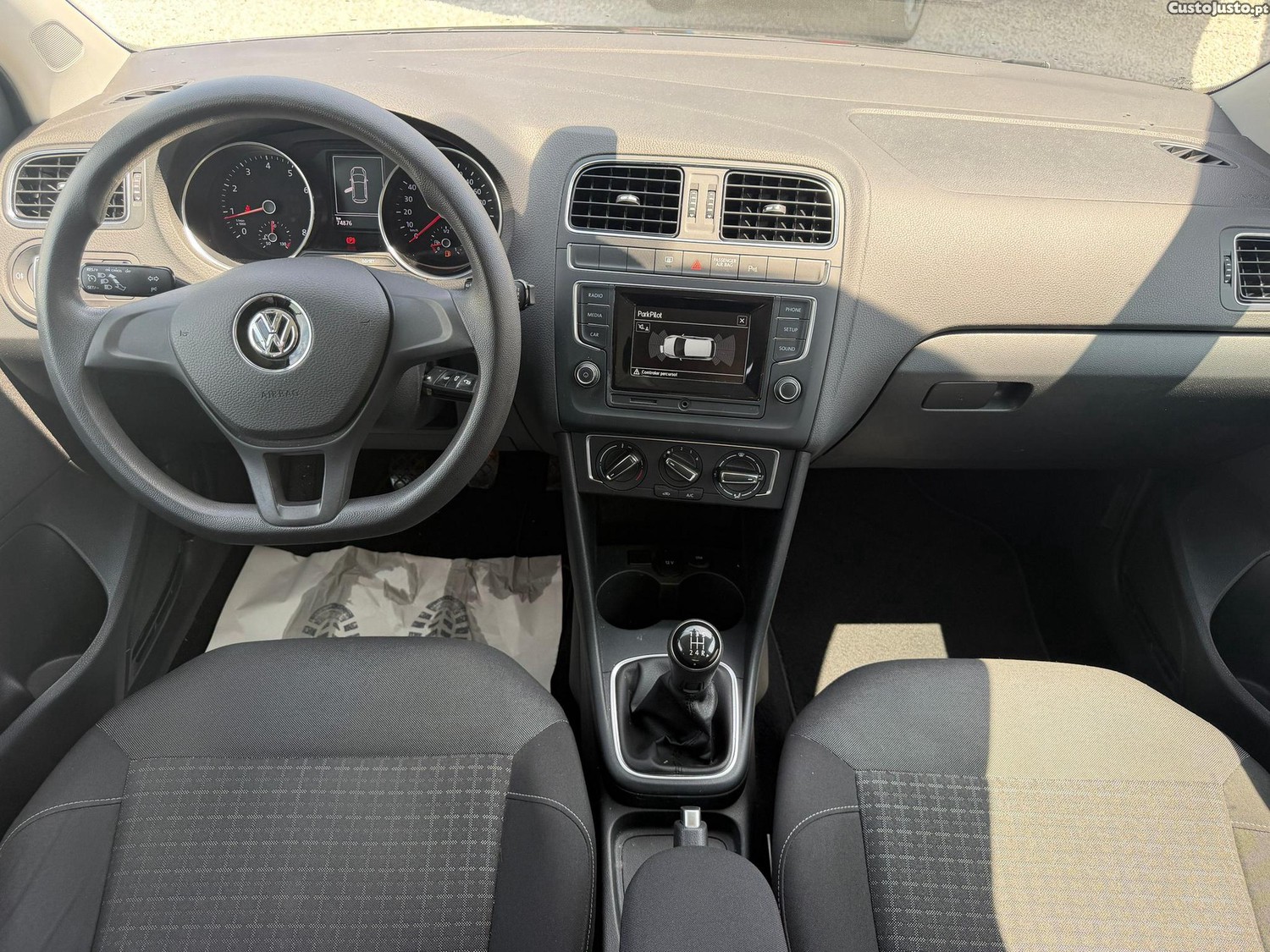 Volkswagen Polo 1.0 Confortline — fotografia 7