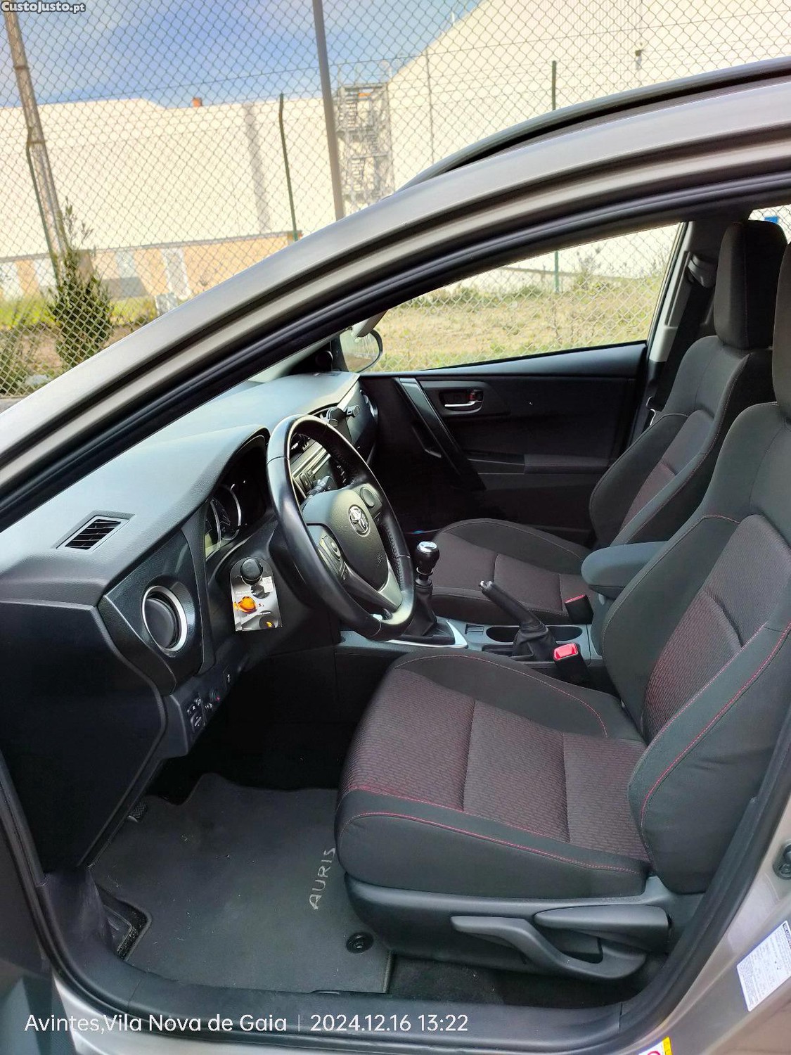 Toyota Auris 1.4 D-4D — fotografia 3