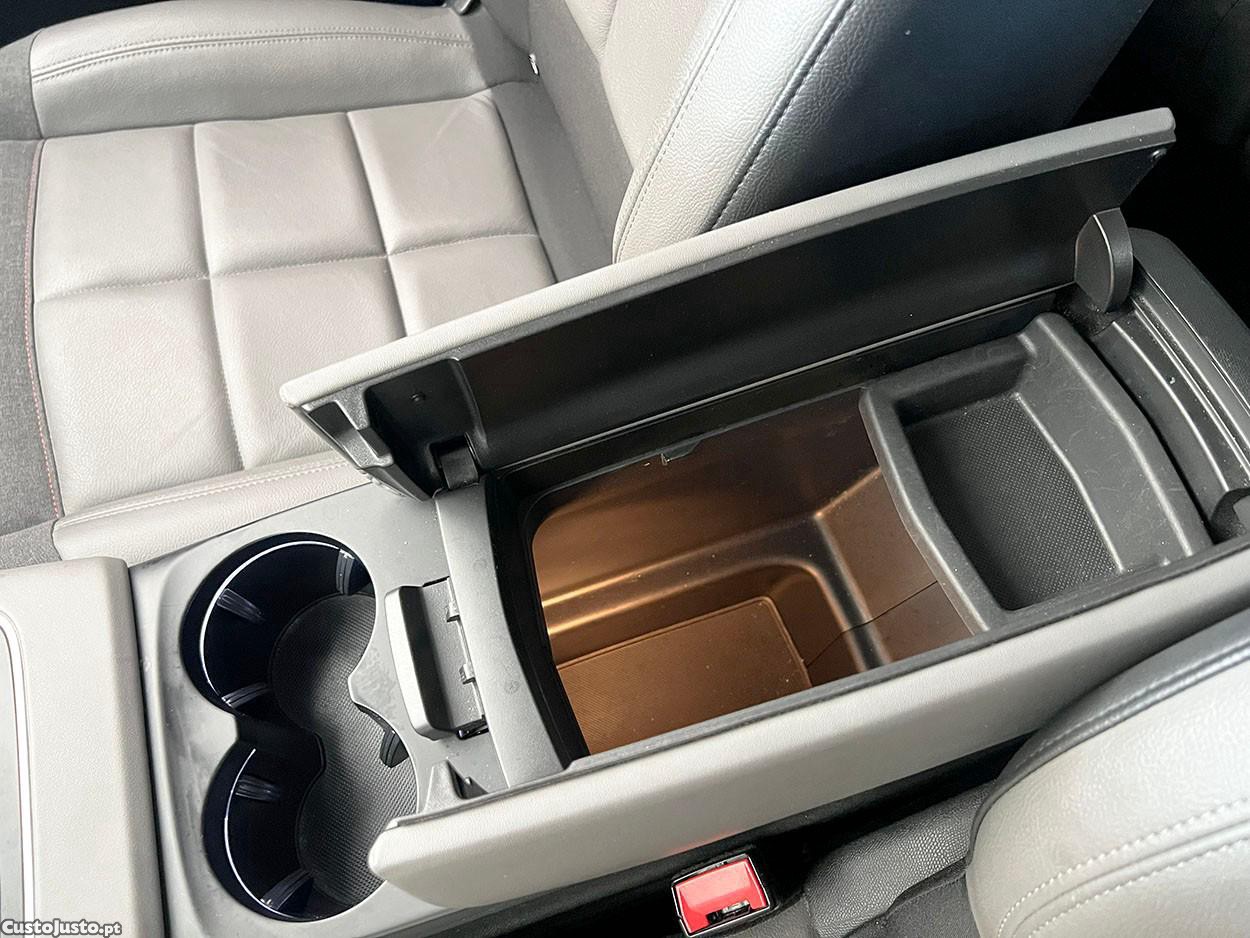 Citroën C5 Aircross 1.6 Hybrid Feel e-EAT8 — fotografia 9