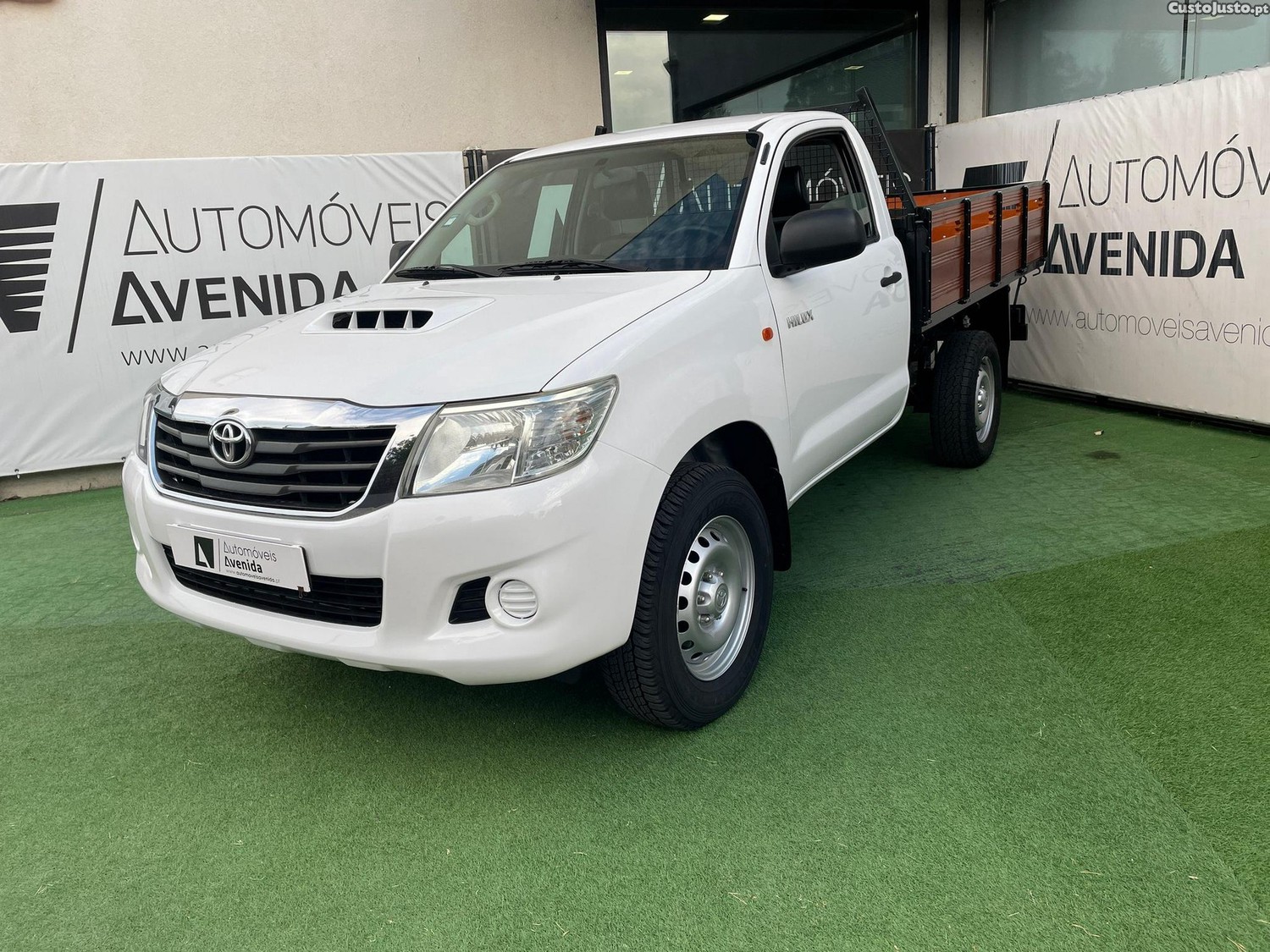 Toyota Hilux 2.5 D-4D 4WD CS AC - 17 foto 2